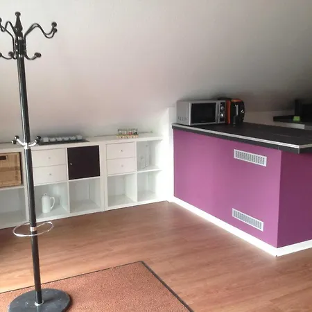 Studiowohnung, Offener Wohn- Und Schlafber * Langgons